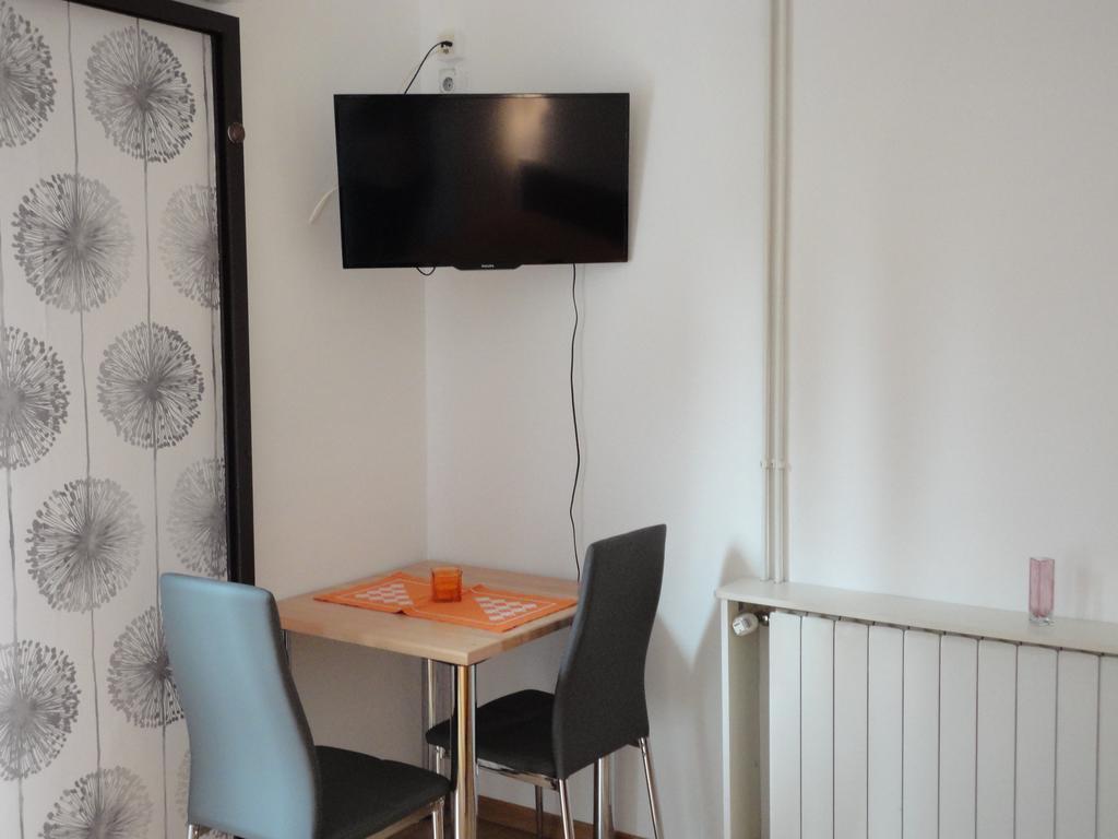 Guesthouse Apartment Bozica Bol Room photo